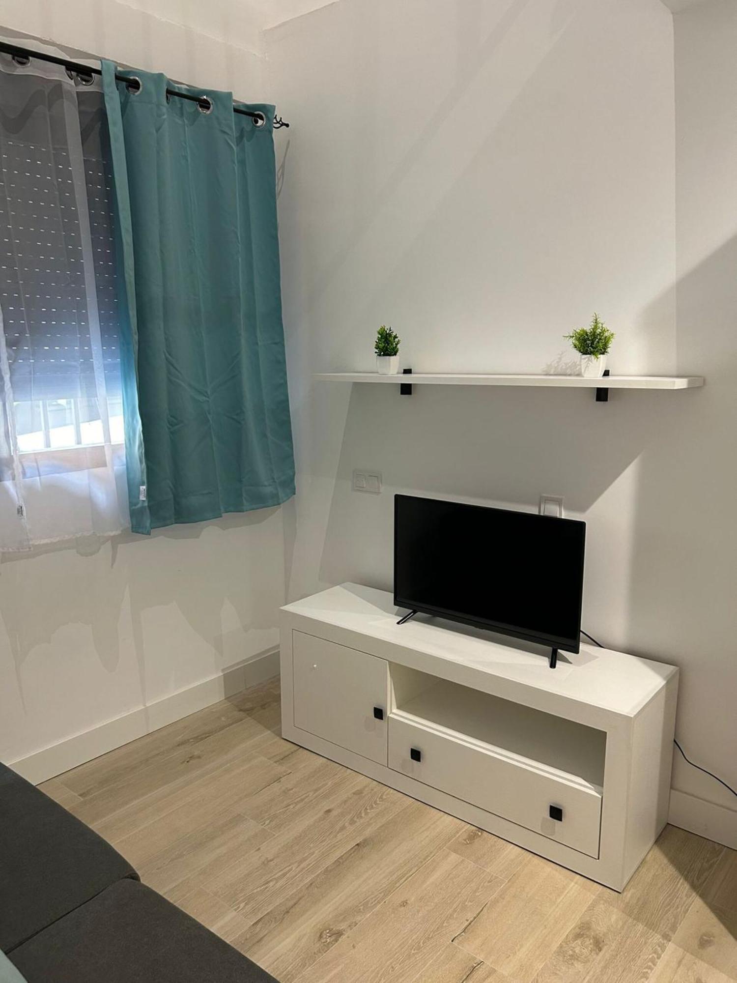 S1 Estudio A Estrenar, Apartment Madrid